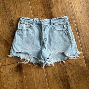 Abercrombie & Fitch The Mom Short High Rise